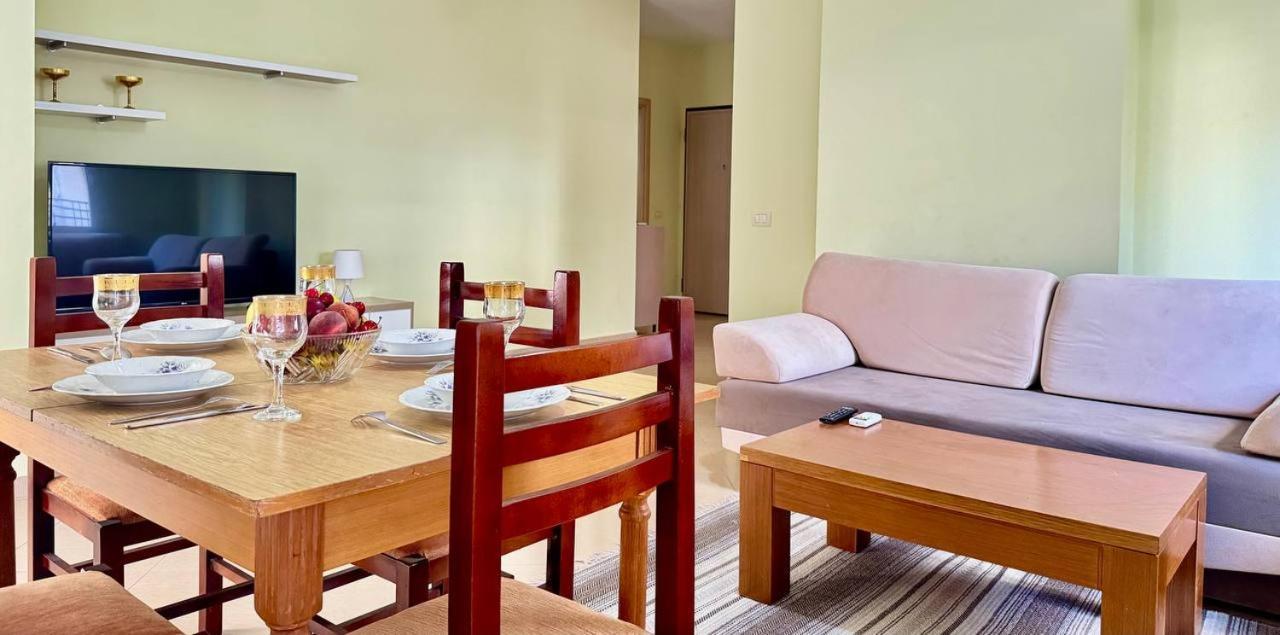 Cozy Sea View Apartment K4 Sarandë Buitenkant foto